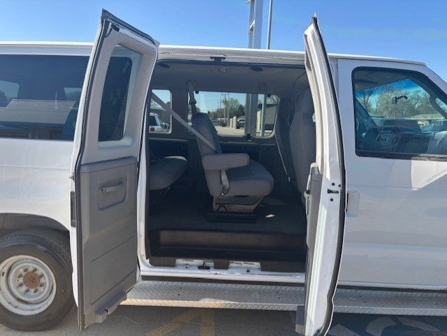 2010 Ford Econoline Wagon XL