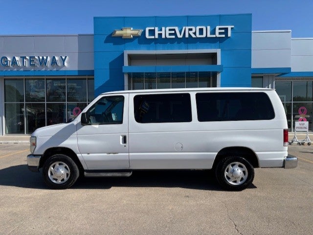 2010 Ford E-Series Econoline Wagon XL