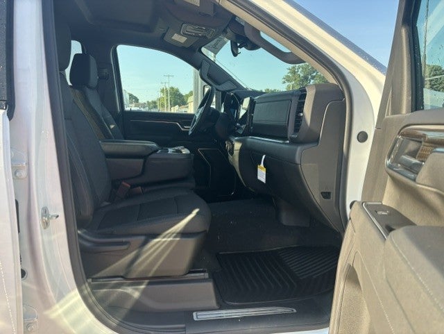 2026 Chevrolet Silverado 3500HD LT - Photo 6
