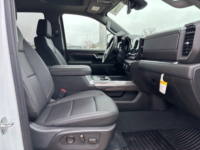 2025 Chevrolet Silverado 3500 HD LTZ