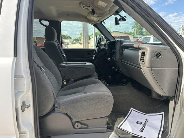 2005 Chevrolet Silverado 3500 HD DRW LS