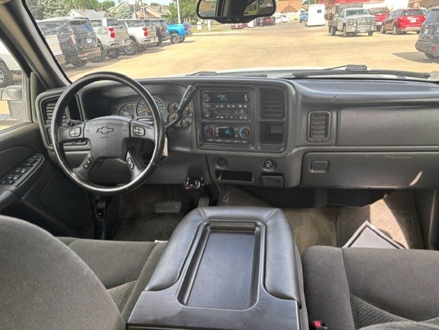 2005 Chevrolet Silverado 3500 HD DRW LS