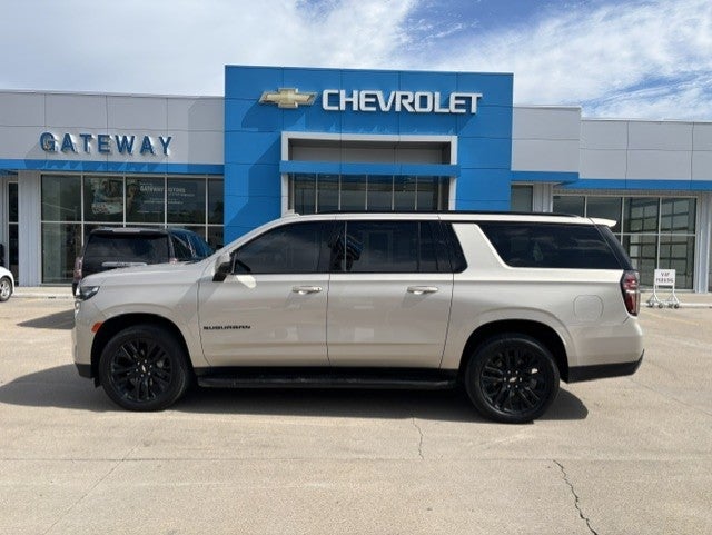 2023 Chevrolet Suburban 4WD 1500 RST's photo