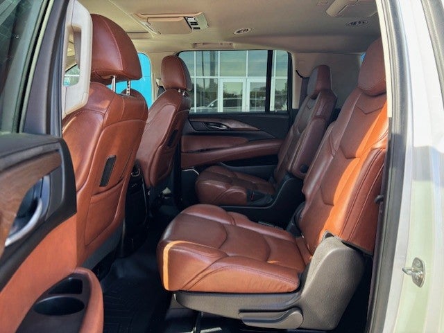 2017 Cadillac Escalade ESV Luxury