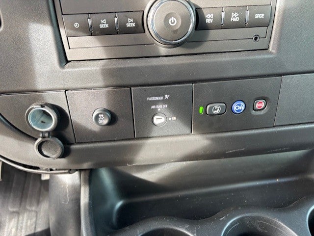 2025 Chevrolet Express Cutaway 3500 1WT