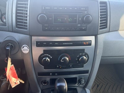 2005 Jeep Grand Cherokee Laredo