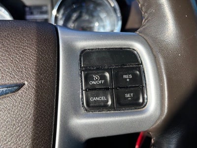 2014 Chrysler Town & Country Touring