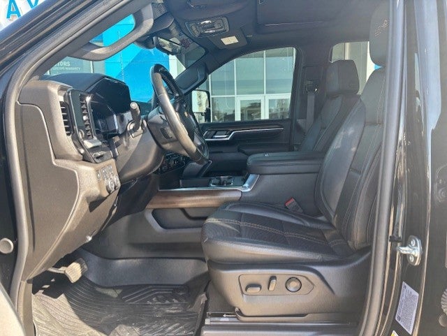 2025 Chevrolet Silverado 3500 HD High Country