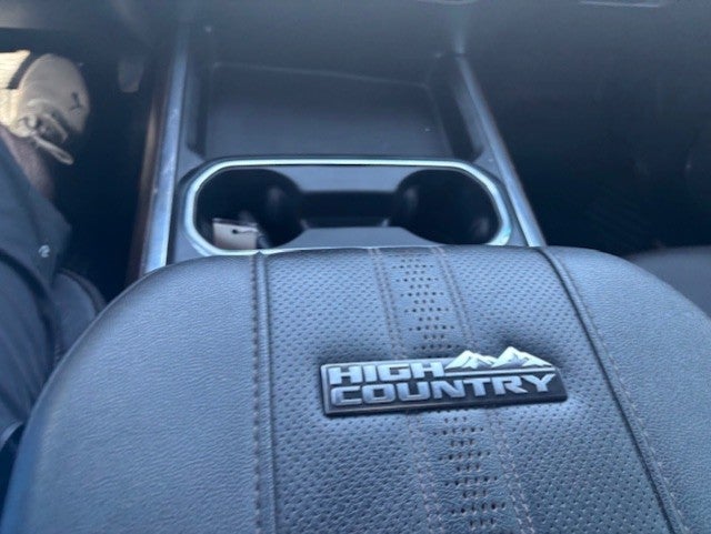 2025 Chevrolet Silverado 3500 HD High Country